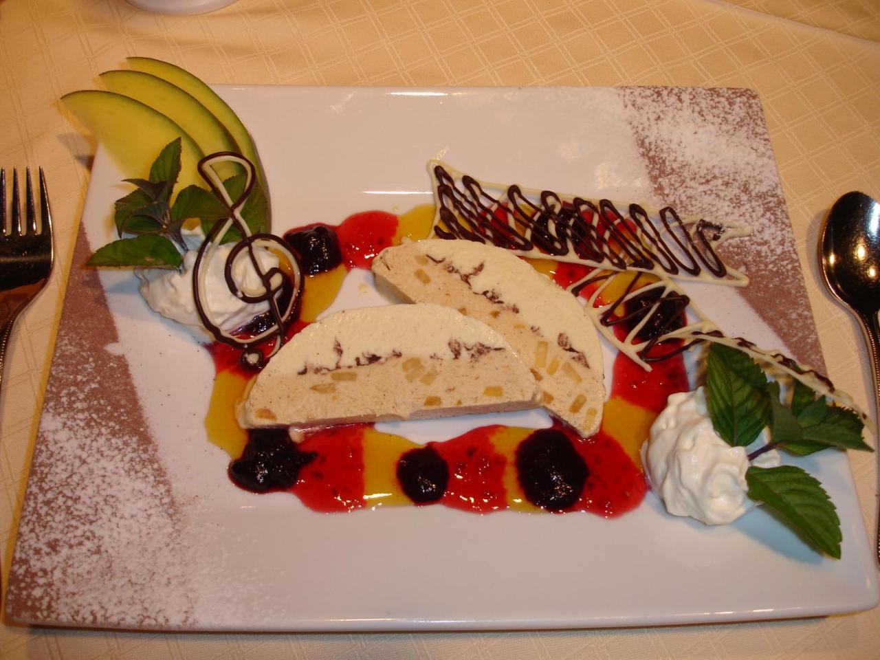 Dolomitenhotel Lienz Buitenkant foto